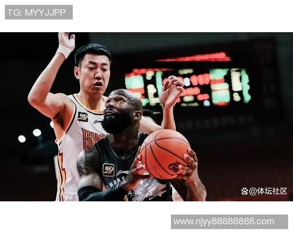 CBA精彩对决回顾广东队与北控队的巅峰对抗录像分析